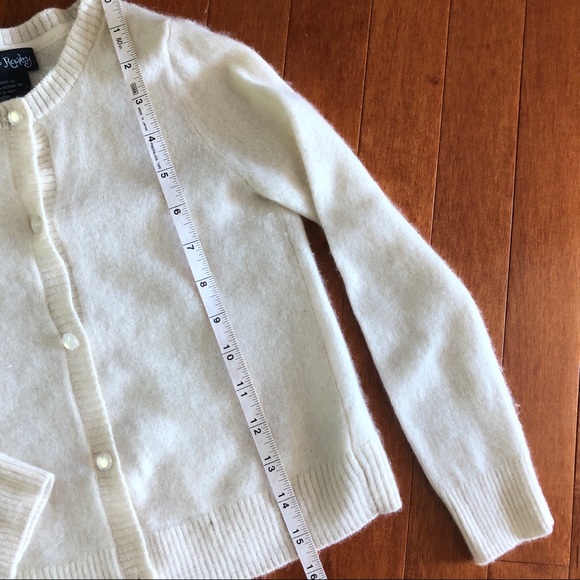 Girls 100% cashmere top & skirt set. Size 5-6 - Picture 4 of 9